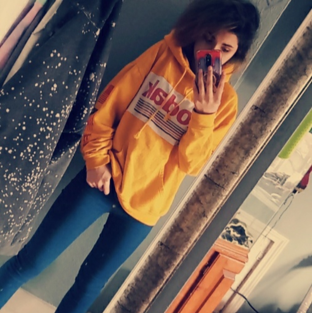 Meet your Posher, Elana